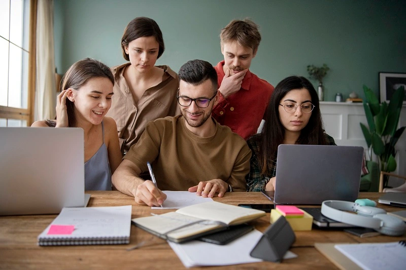 Fully Funded Scholarships for Pakistani students in UK, USA, and Canada